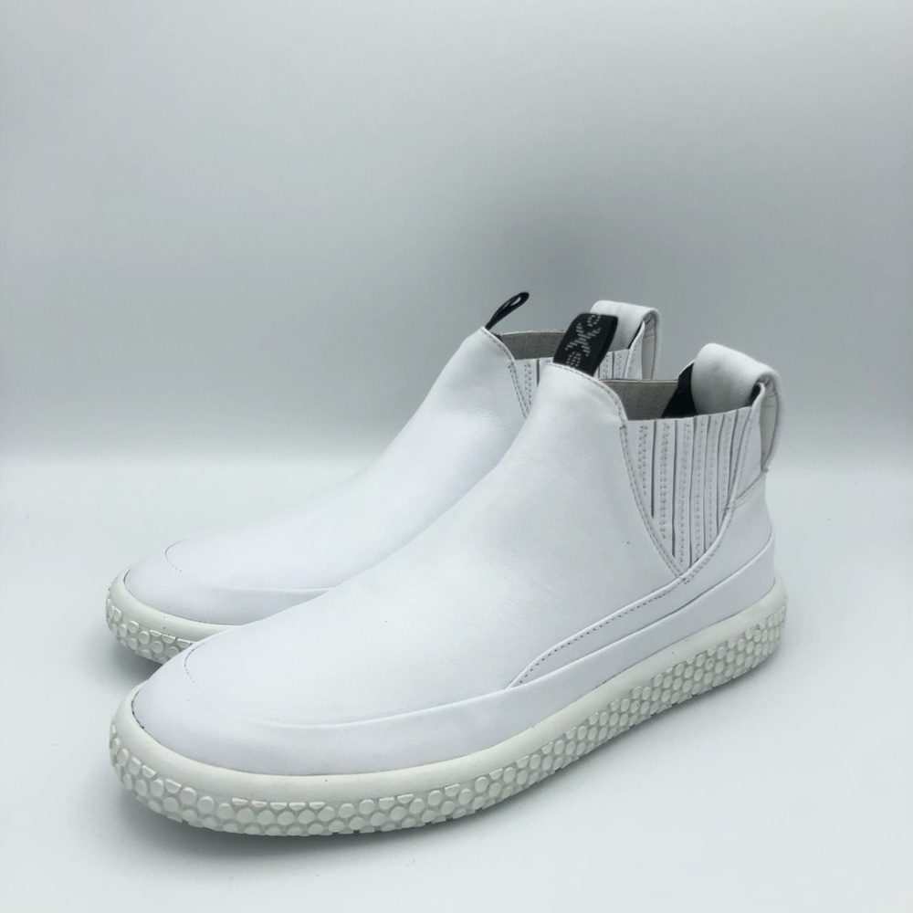 O.X.S Mid Slip-On Sneakers White